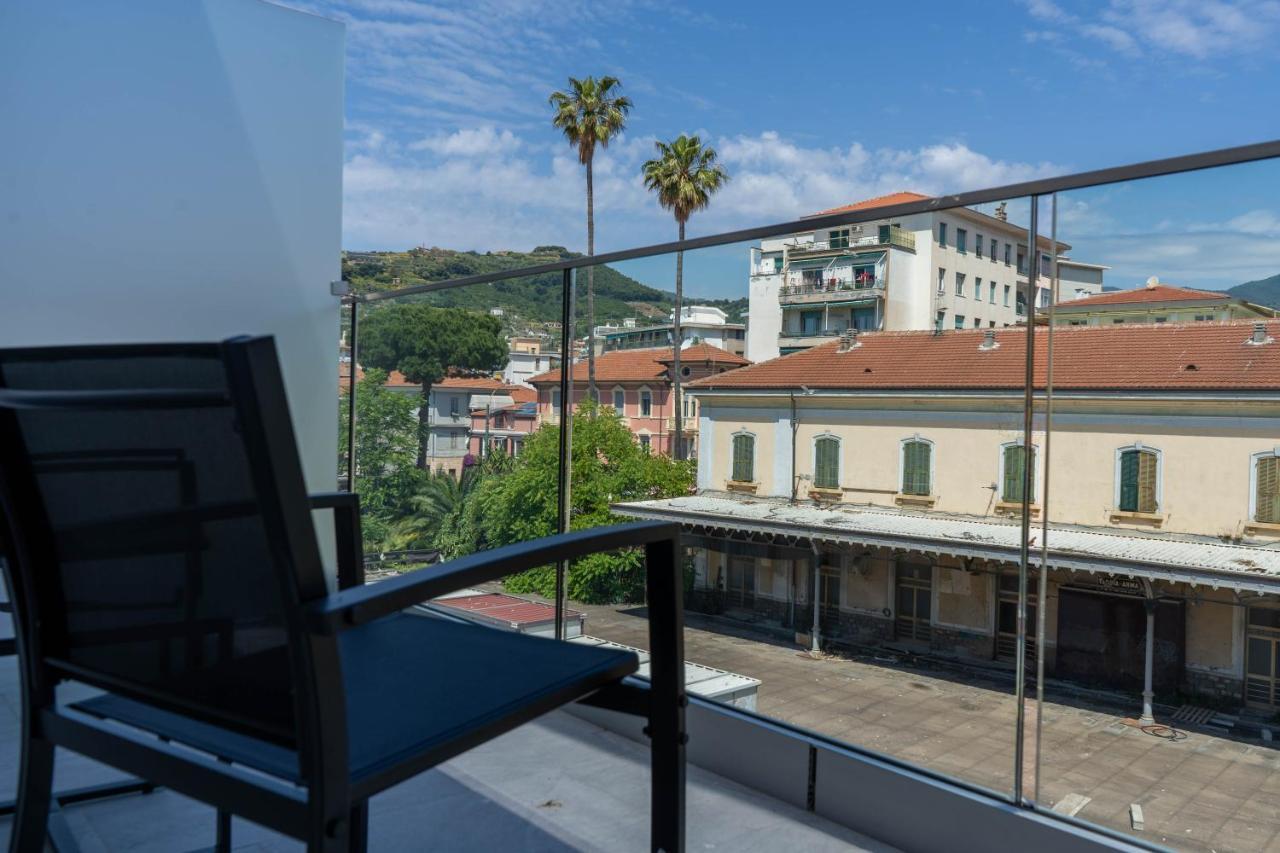 Hotel Graziella アルマ・ディ・タッジャ エクステリア 写真